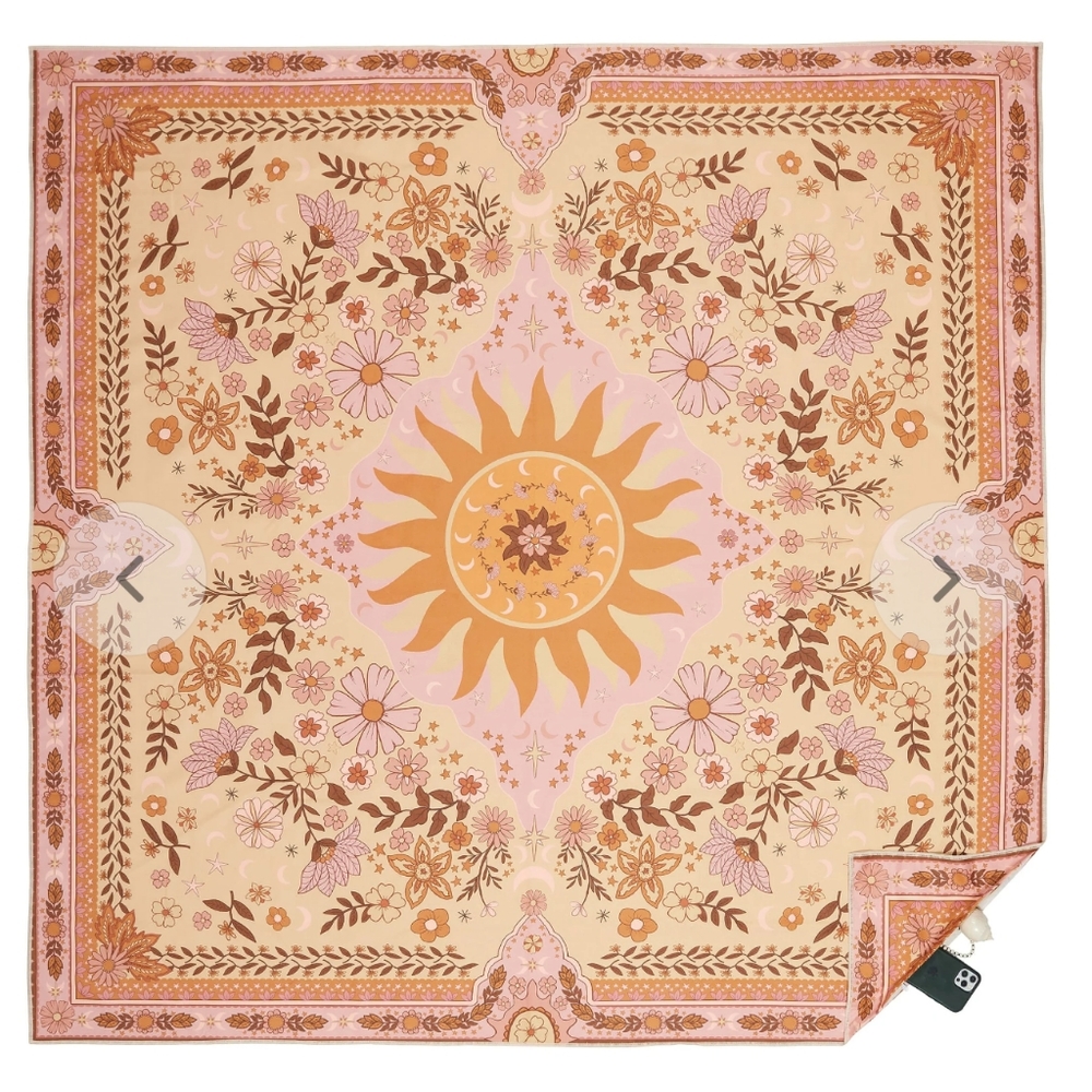 NWOT Somerside XL Boho Sun - Sand Free Beach Towel